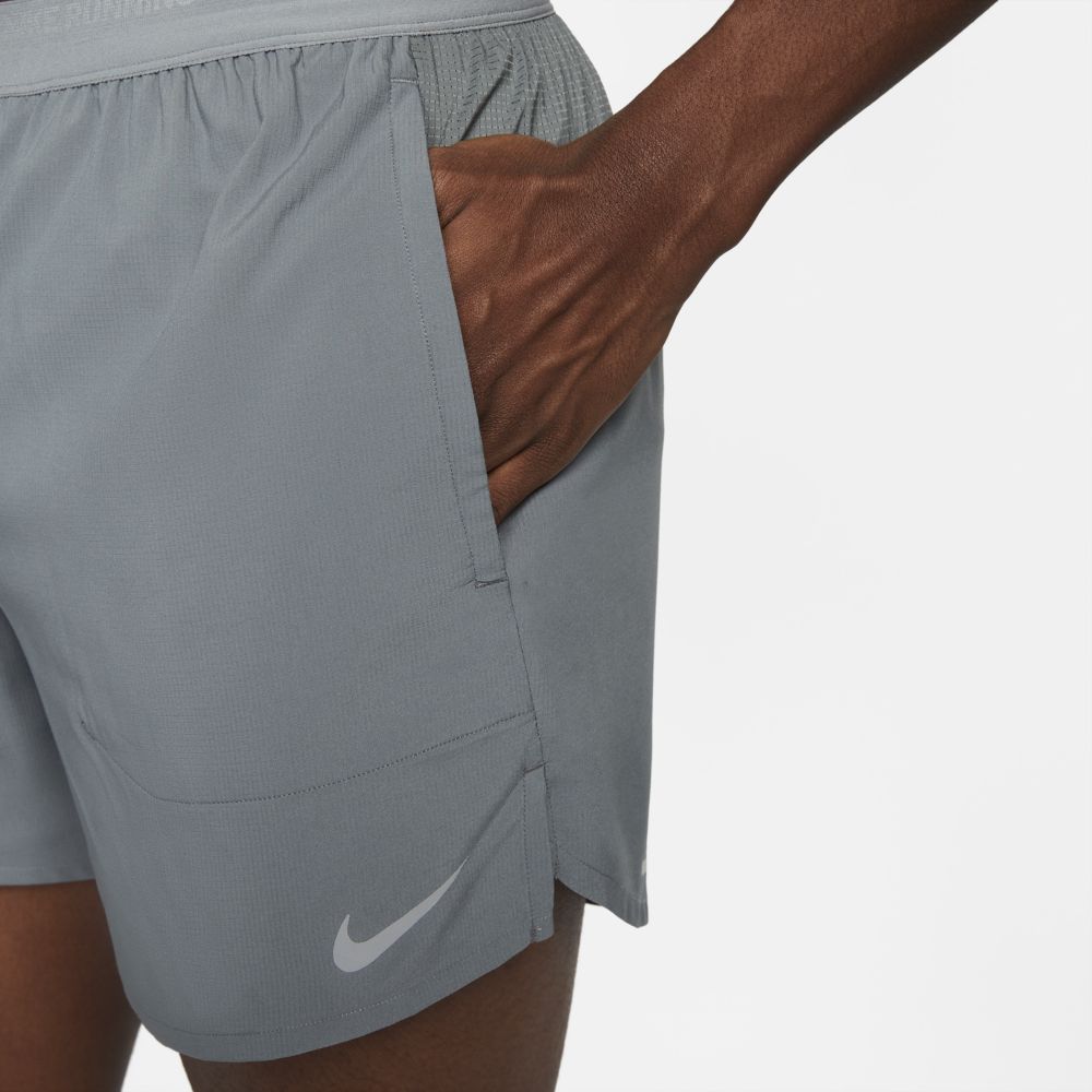 Shorts y Pantalonetas para correr para hombre en gris · DM4755-084 - vista 4