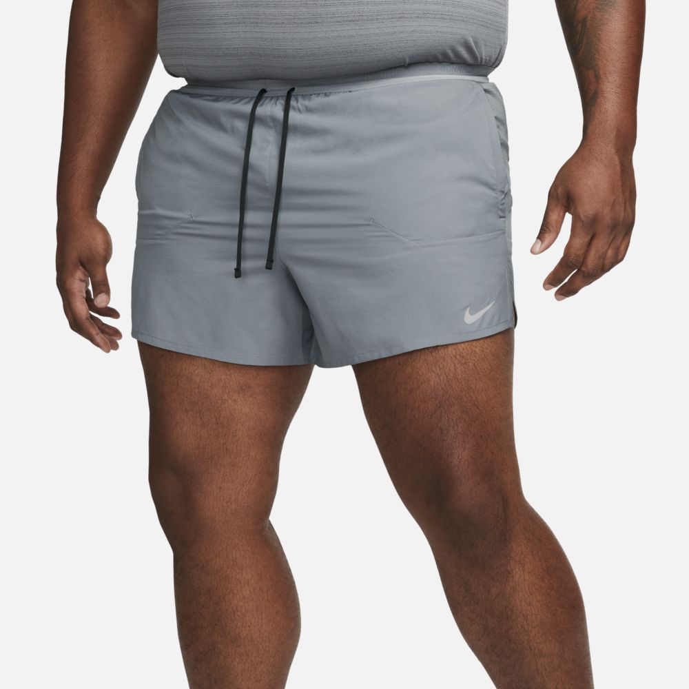 Shorts y Pantalonetas para correr para hombre en gris · DM4755-084 - vista 10