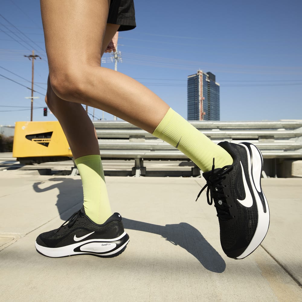 Tenis para correr para mujer en negro · FJ7765-001 - vista 10