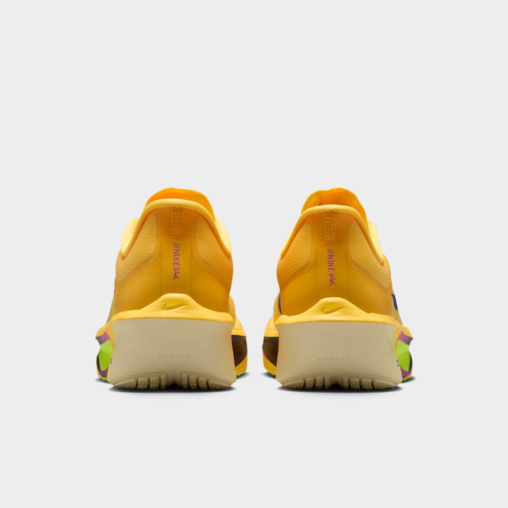 Tenis para correr para mujer en amarillo · FN8455-800 - vista 6
