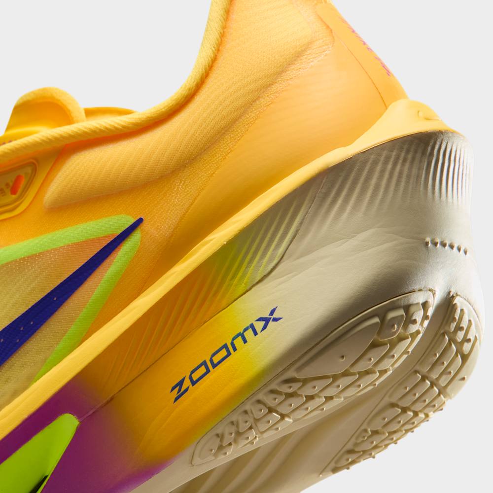 Tenis para correr para mujer en amarillo · FN8455-800 - vista 8