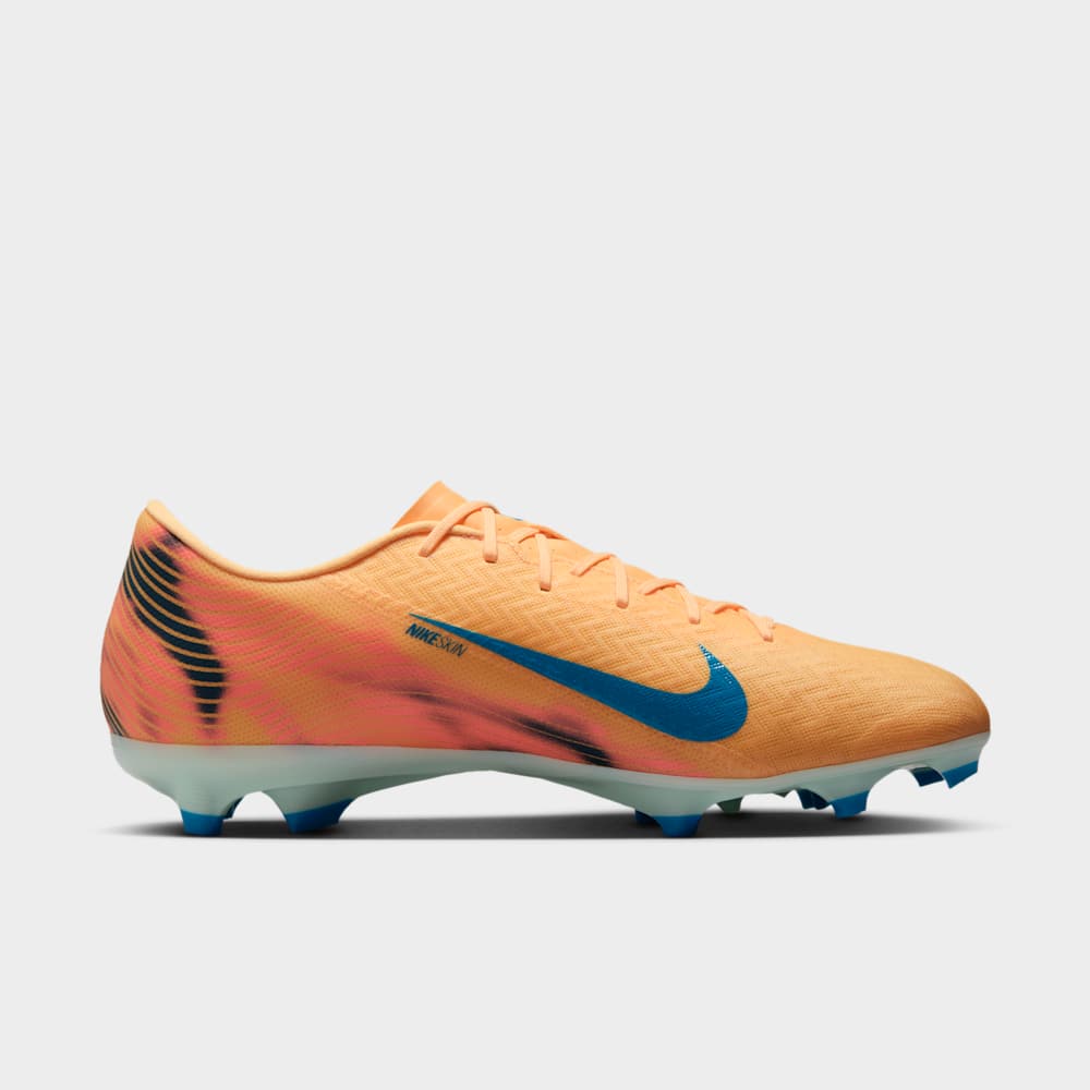 Guayos de fútbol para hombre en naranja · FQ8377-801 - vista 3