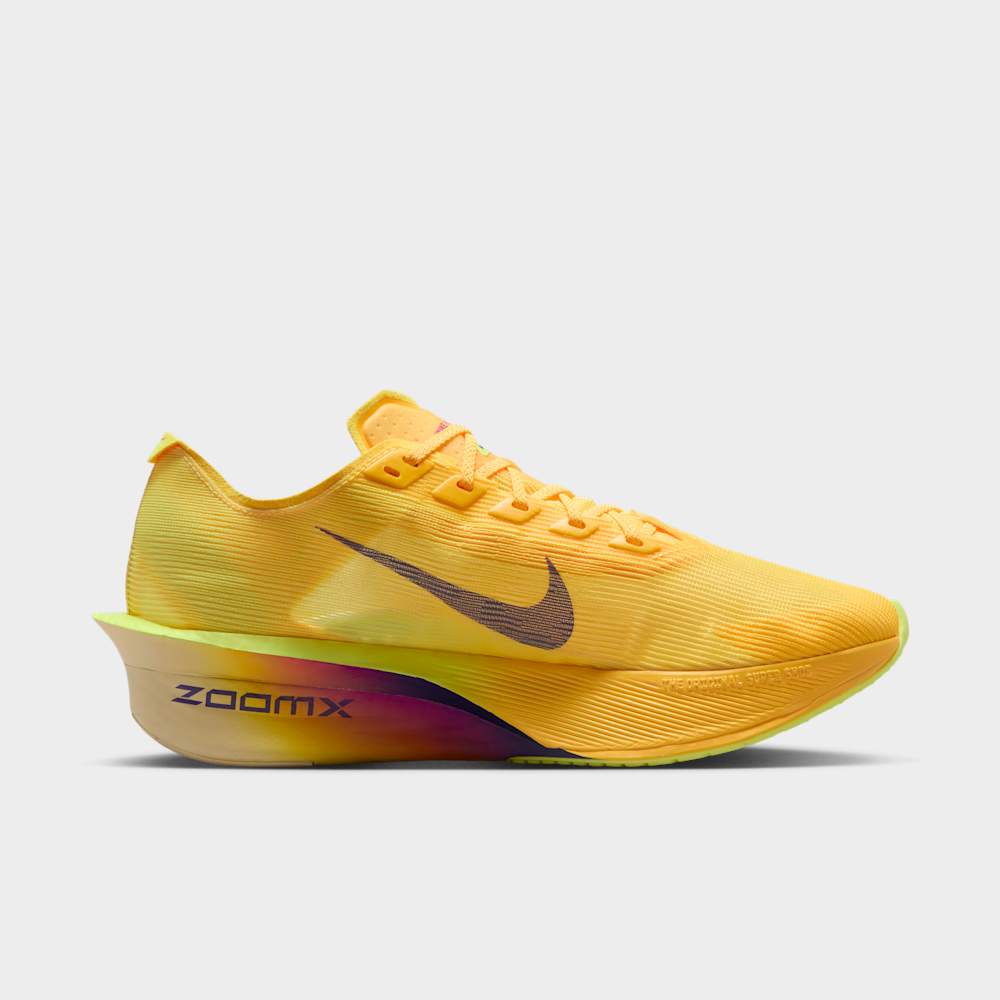 Tenis para correr para mujer en amarillo · HF6412-800 - vista 3