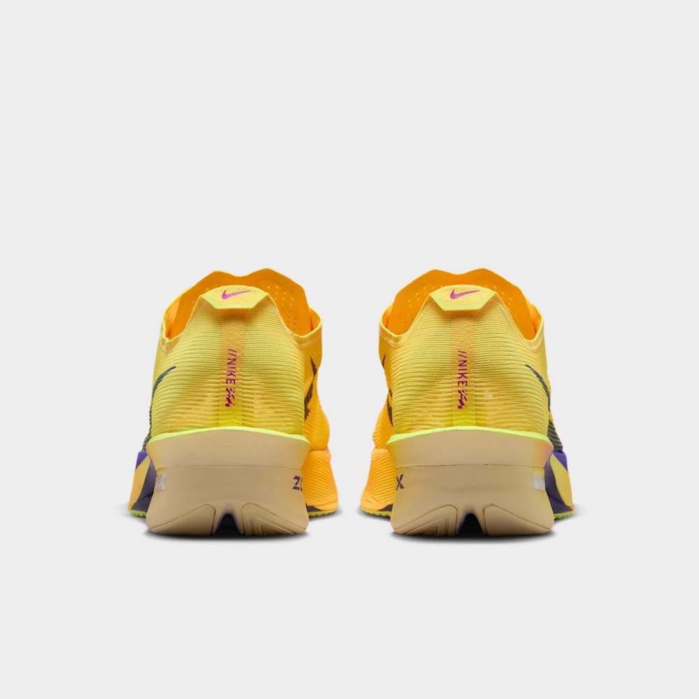 Tenis para correr para mujer en amarillo · HF6412-800 - vista 6