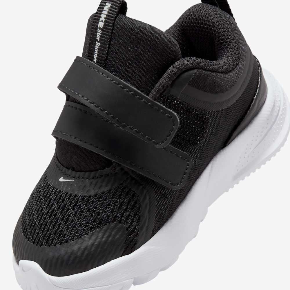 Tenis para correr para niño en negro · HF7006-002 - vista 8