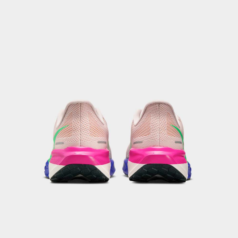 Tenis para correr para hombre en rosa · HJ7037-600 - vista 6