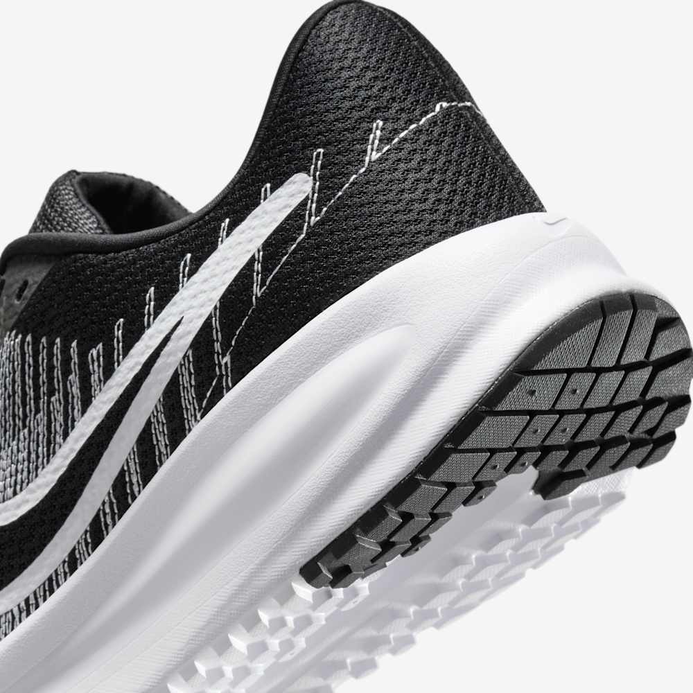 Tenis para correr para hombre en negro · HM9594-004 - vista 8