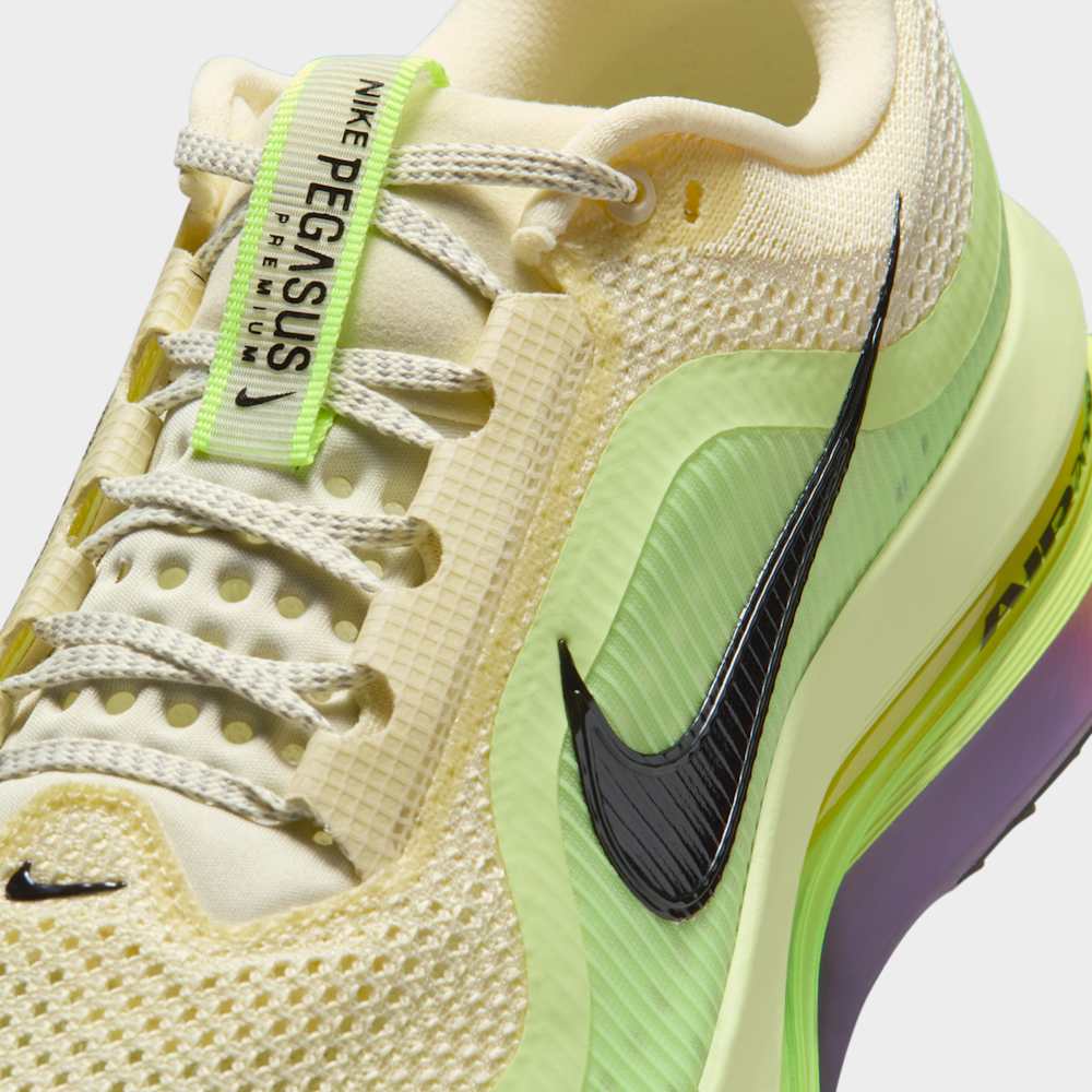 Tenis para correr para hombre en marrón · HQ2592-701 - vista 7