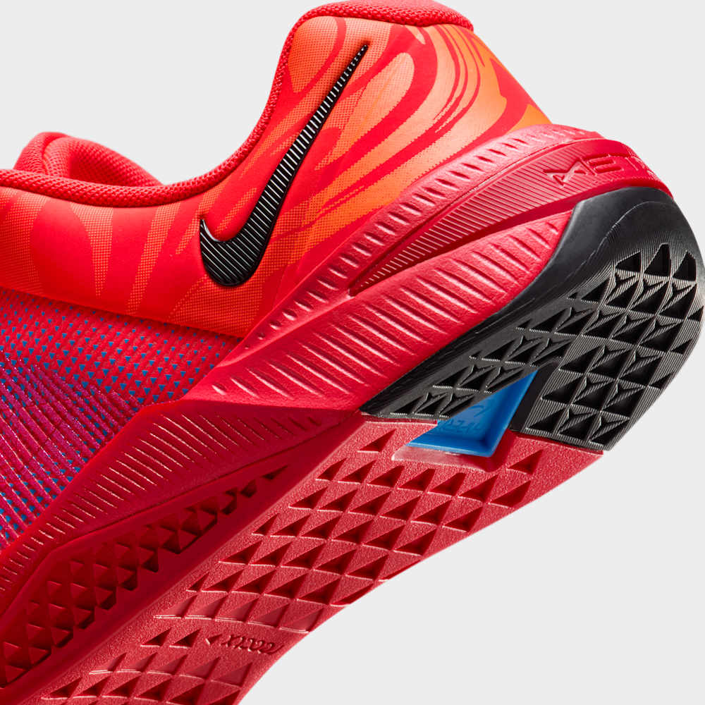 Tenis para entrenamiento para hombre en rojo · HQ2615-600 - vista 8