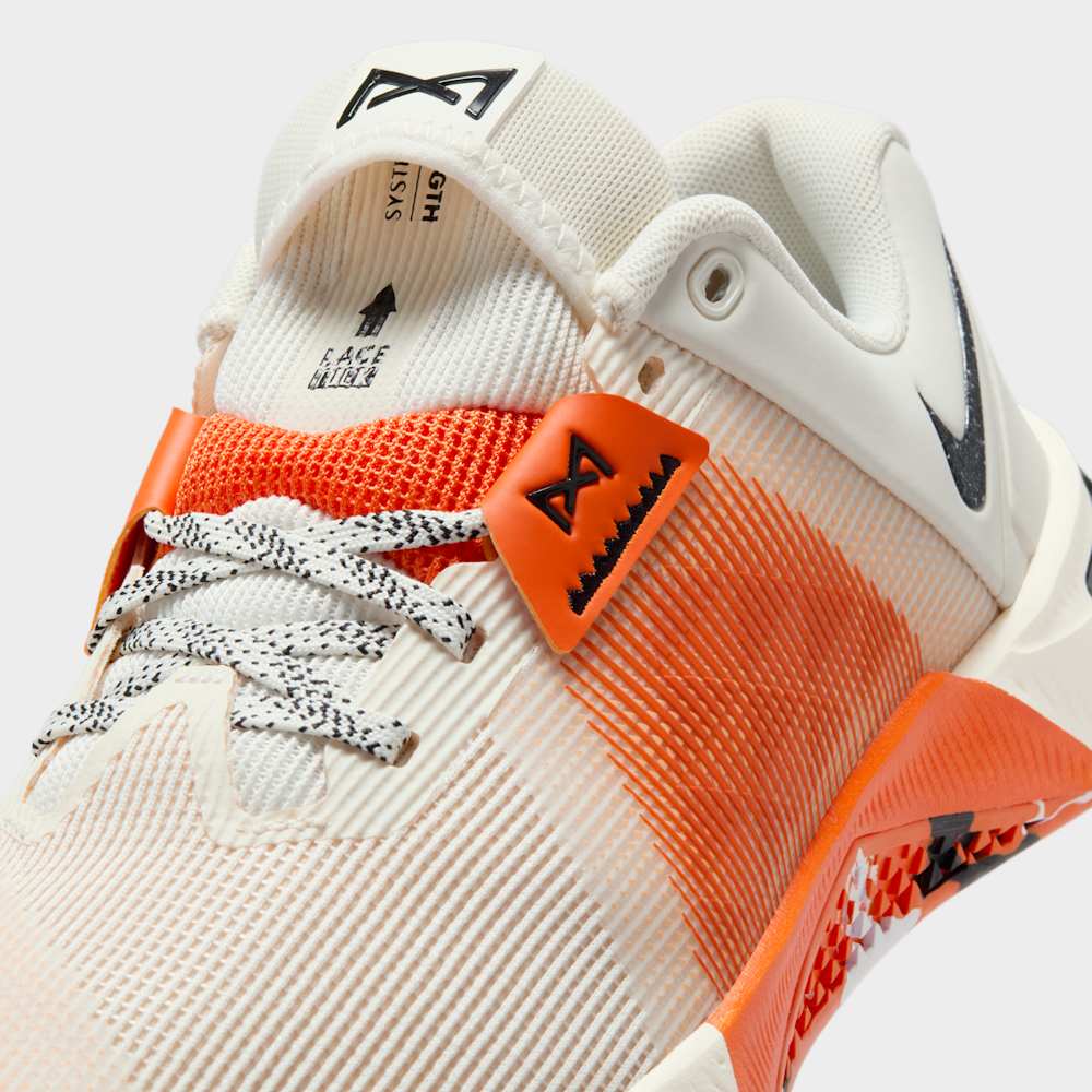 Tenis para entrenamiento para mujer en marrón · HQ2620-002 - vista 9