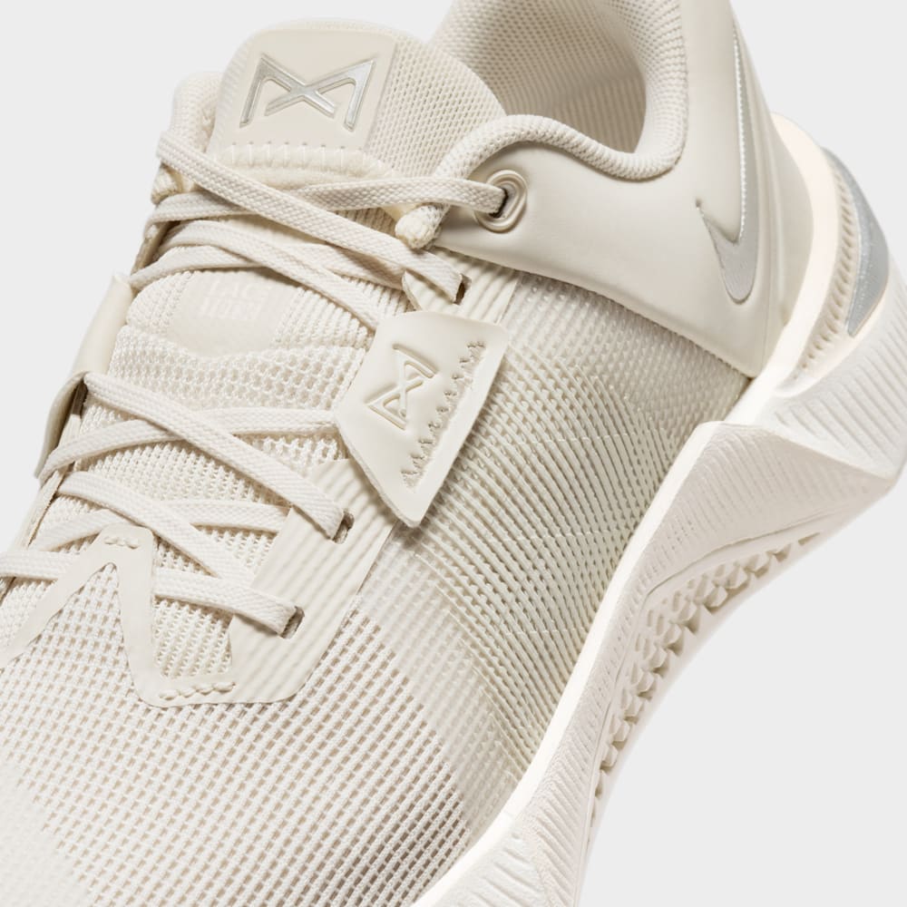 Tenis para entrenamiento para mujer en marrón · HQ2620-102 - vista 7