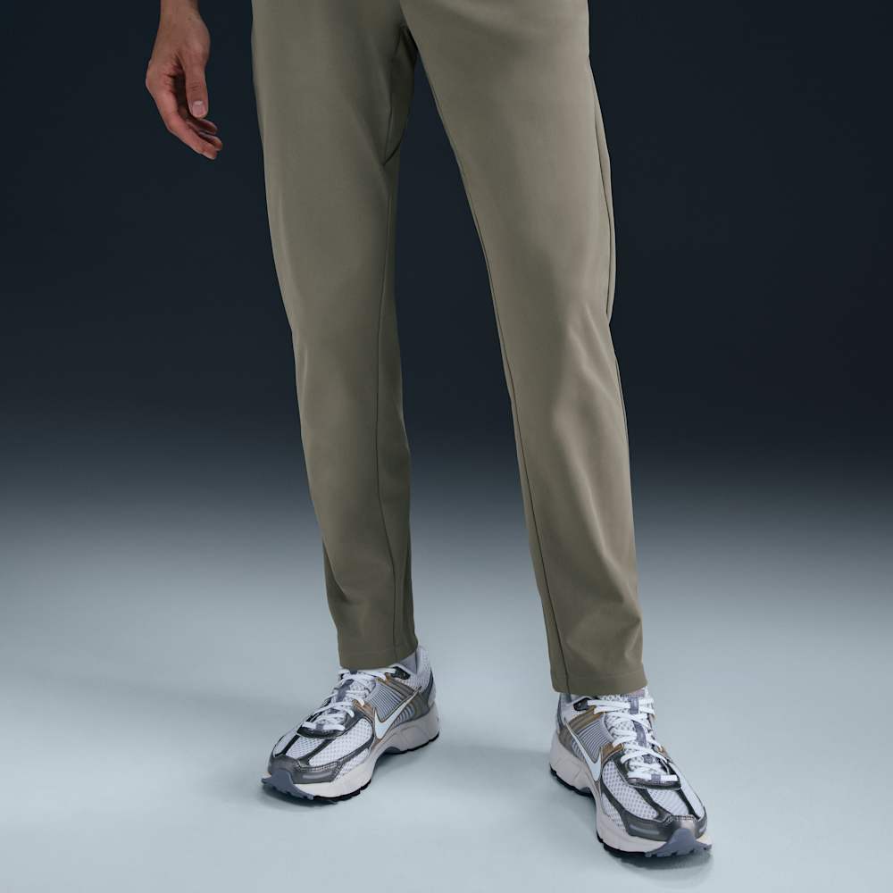 Pantalones y Joggers casual para hombre en verde · HQ6928-320 - vista 2