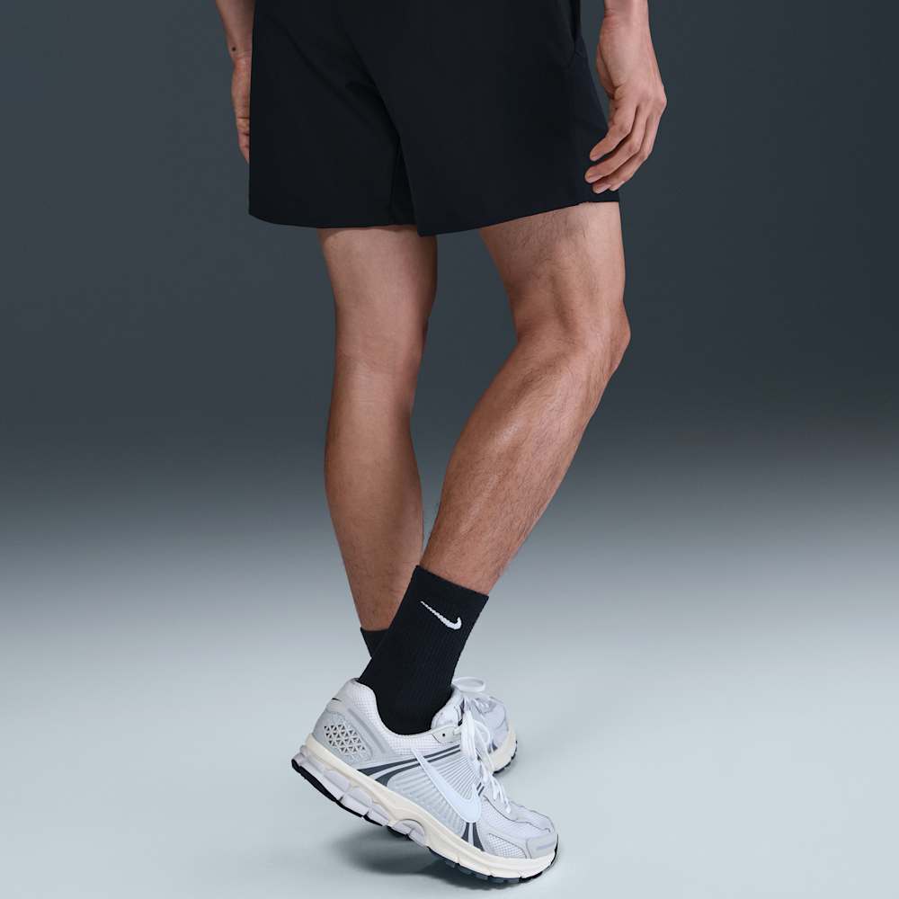 Shorts y Pantalonetas casual para hombre en negro · HQ6933-010 - vista 3