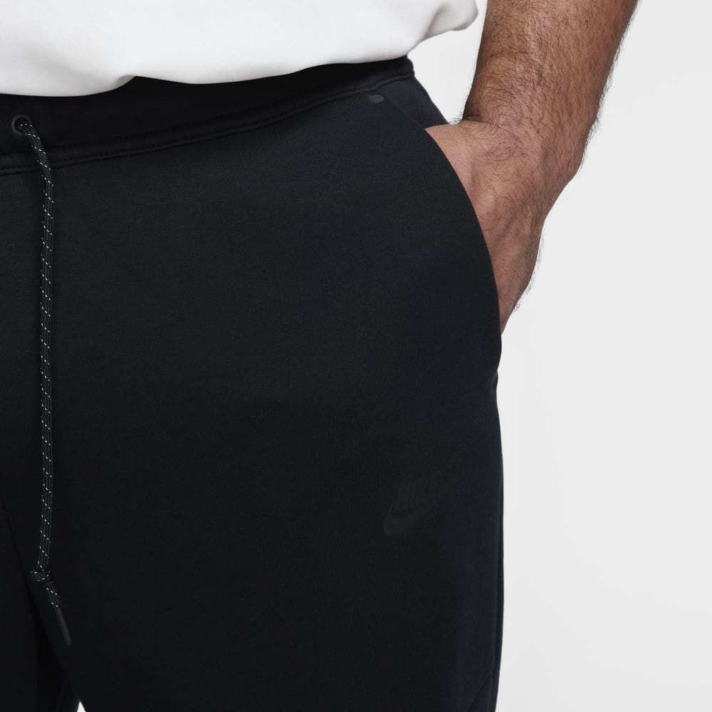 Pantalones y Joggers casual para hombre en negro · HV0959-010 - vista 11