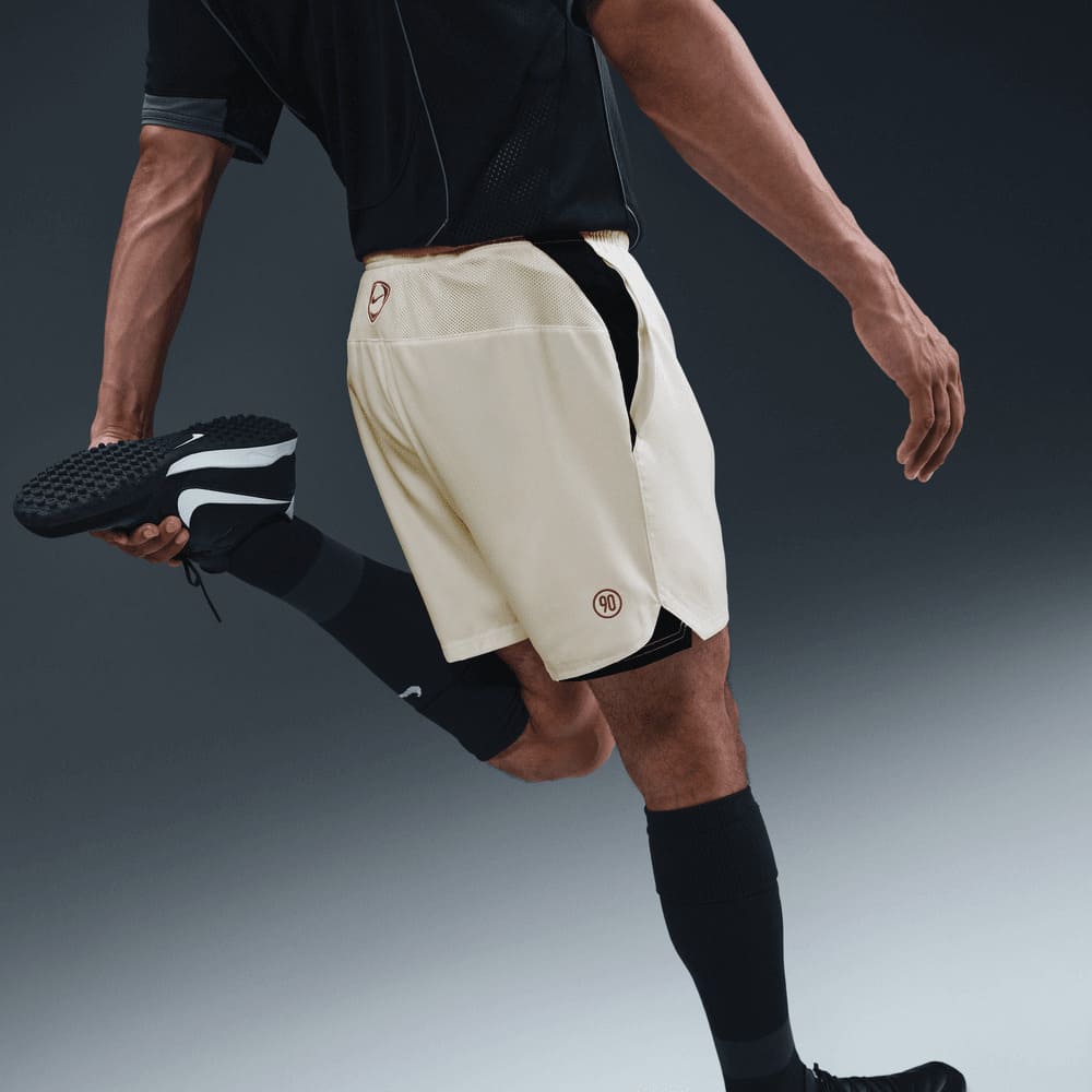 Shorts y Pantalonetas de fútbol para hombre en blanco · HV1182-133 - vista 3