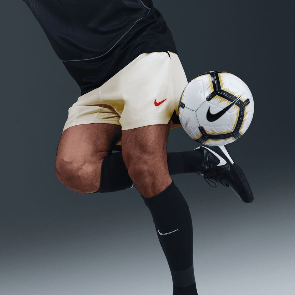 Shorts y Pantalonetas de fútbol para hombre en blanco · HV1182-133 - vista 5