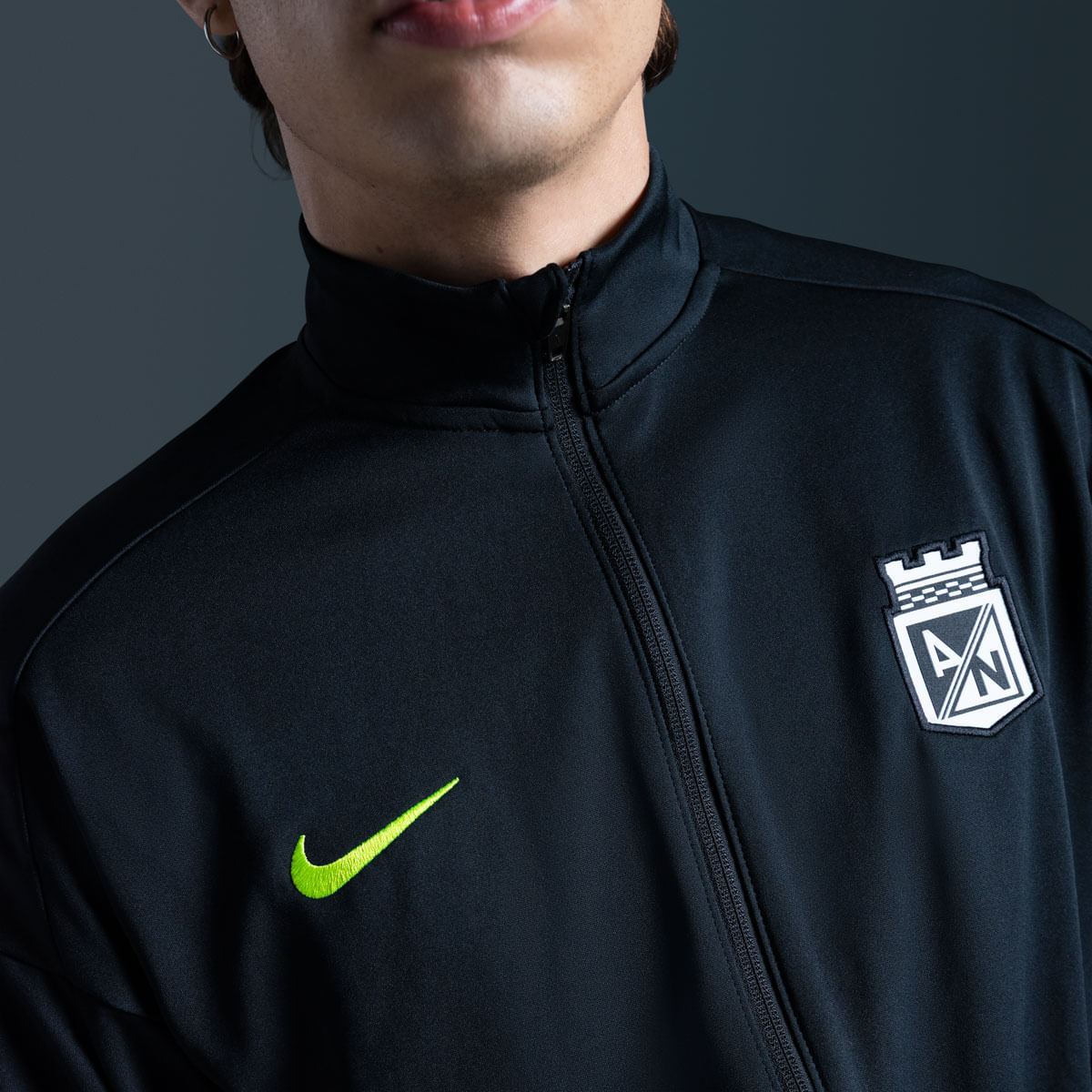 Chaquetas de fútbol para hombre en negro · HV3748-010 - vista 2