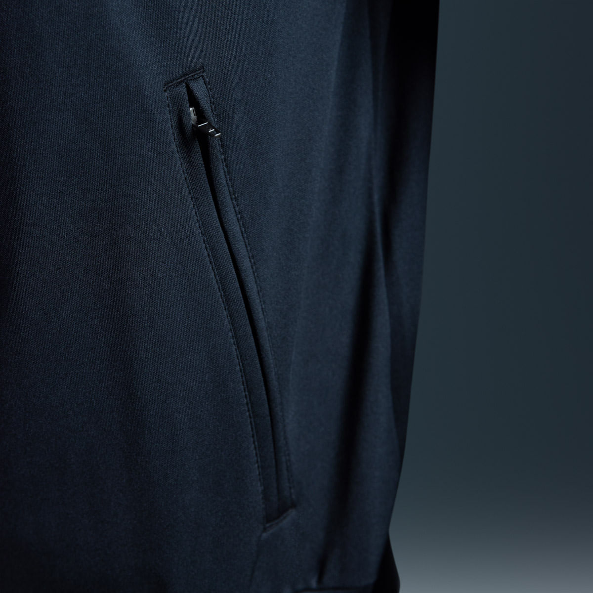 Chaquetas de fútbol para hombre en negro · HV3748-010 - vista 3