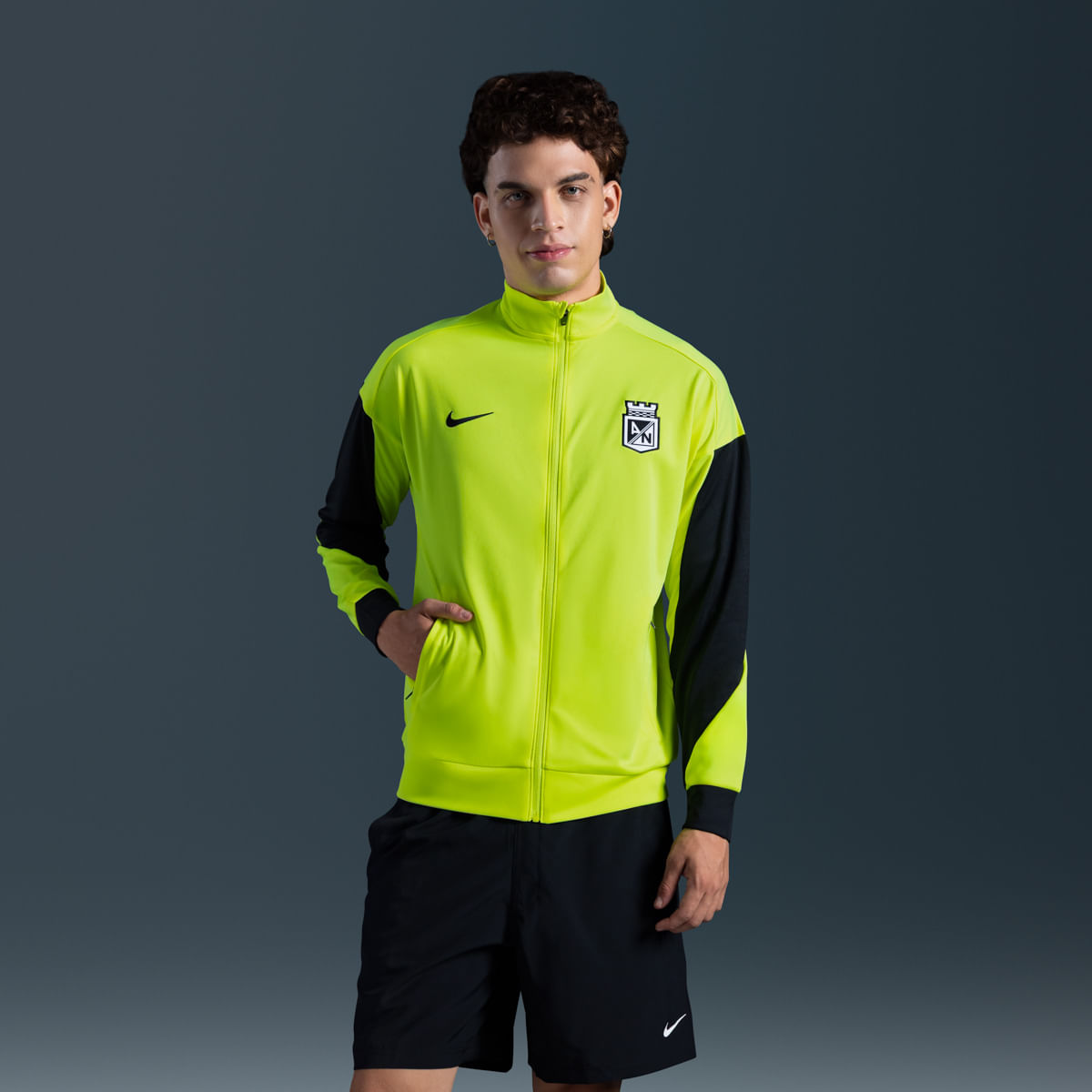 Chaquetas de fútbol para hombre en verde · HV3748-702 - vista 1
