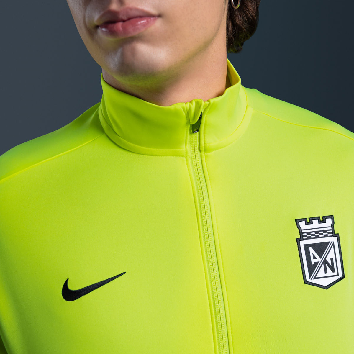 Chaquetas de fútbol para hombre en verde · HV3748-702 - vista 2