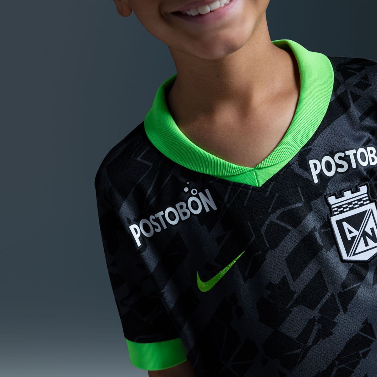 Camisetas y esqueletos de fútbol para niño en negro · HV3940-010 - vista 2