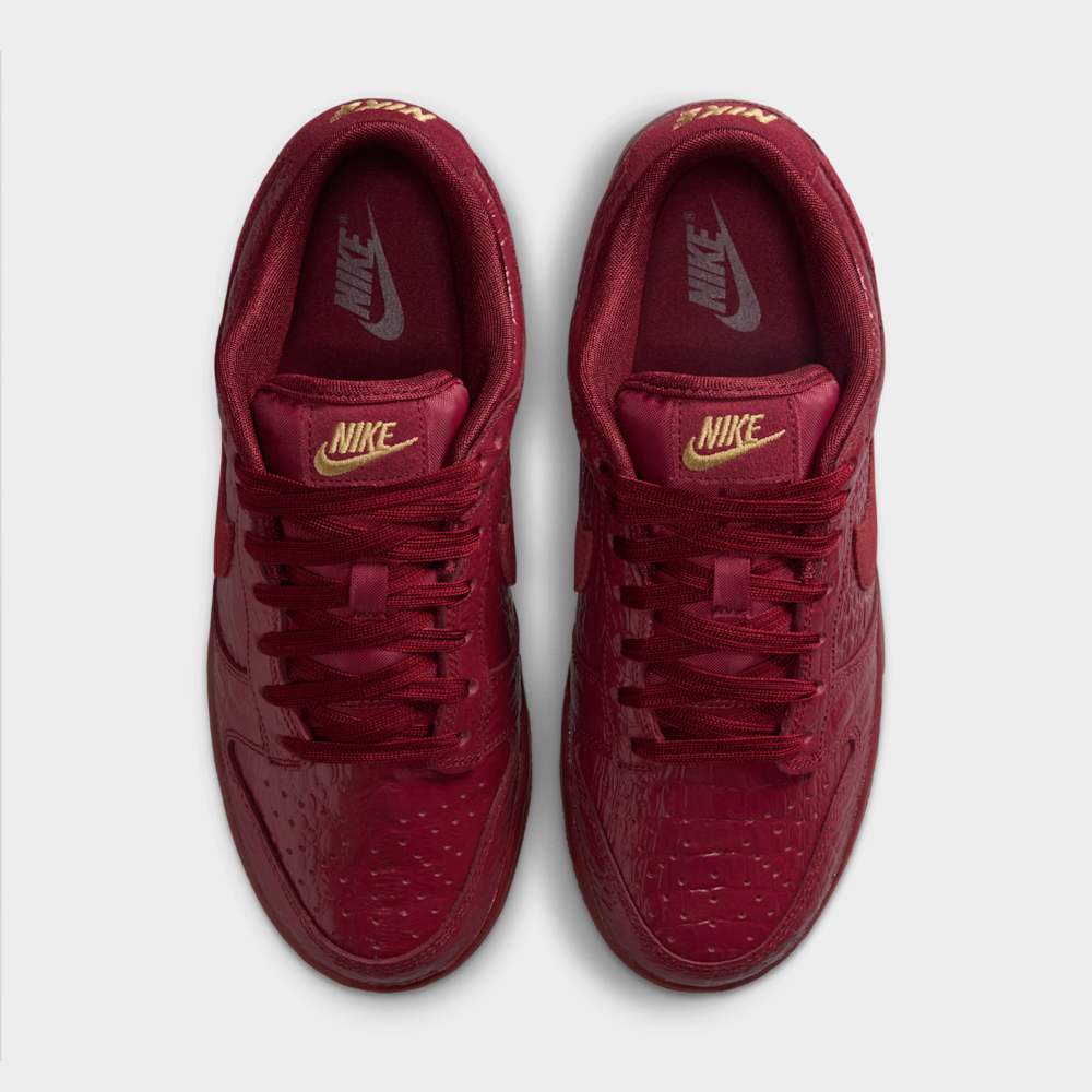 Tenis casual para mujer en rojo · HV4388-600 - vista 4