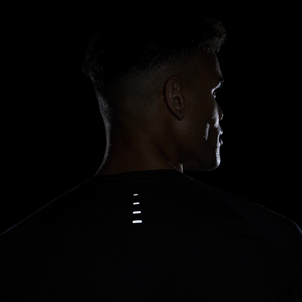 Camisetas y esqueletos para correr para hombre en negro · HV5203-010 - vista 9