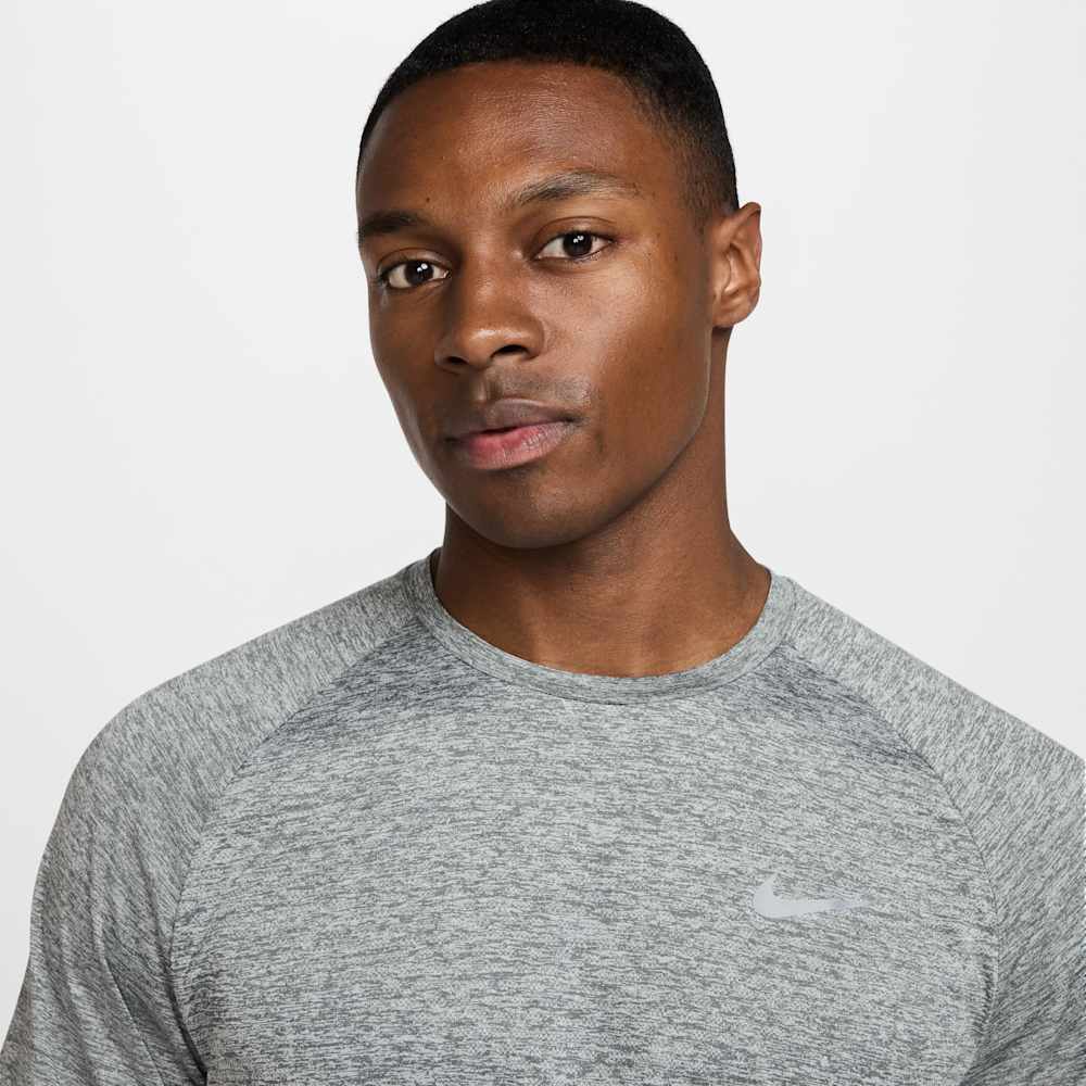 Camisetas y esqueletos para correr para hombre en gris · HV5203-084 - vista 3