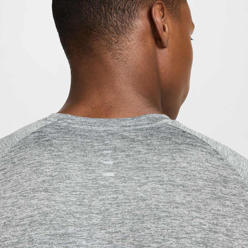 Camisetas y esqueletos para correr para hombre en gris · HV5203-084 - vista 6