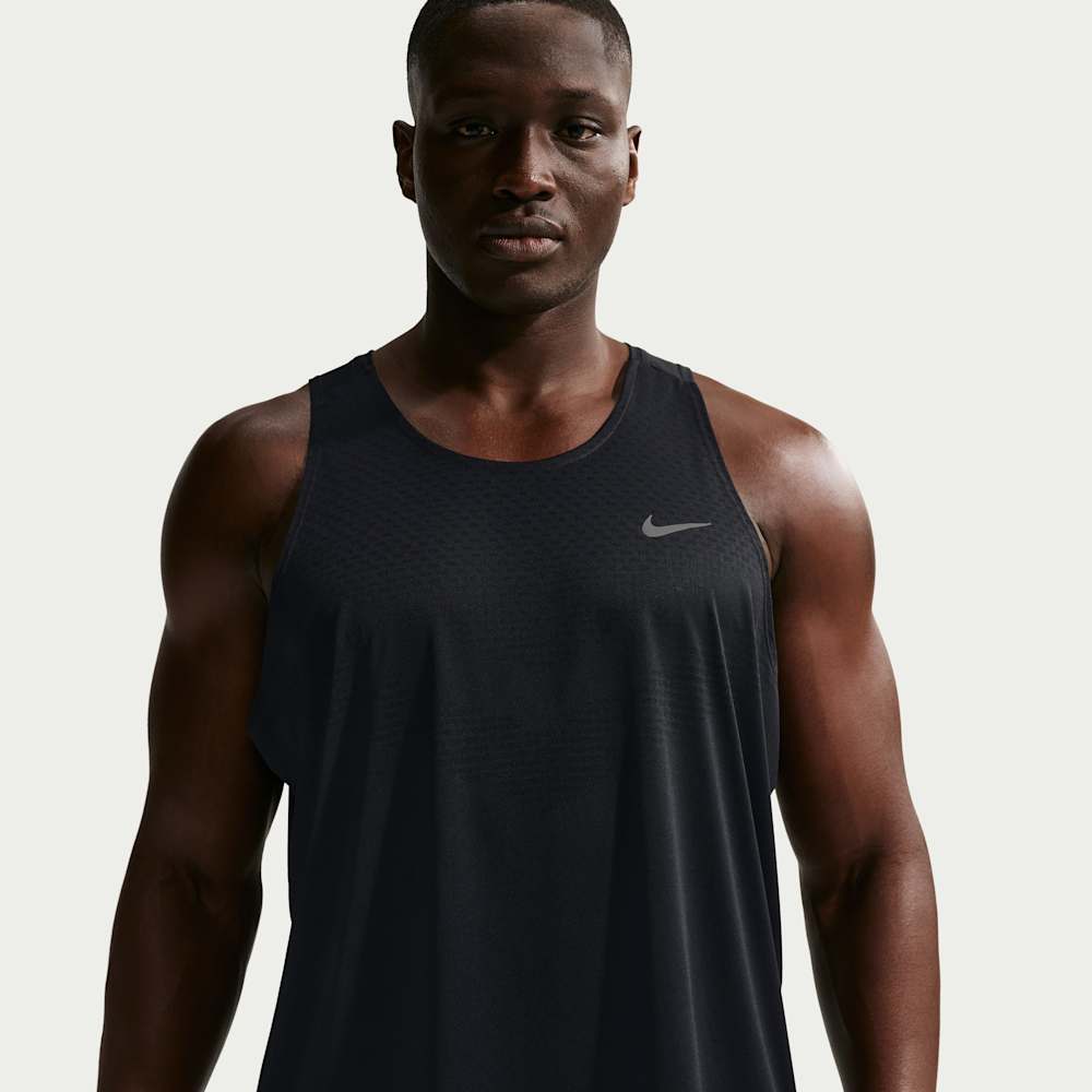 Camisetas y esqueletos para correr para hombre en negro · HV5210-010 - vista 9