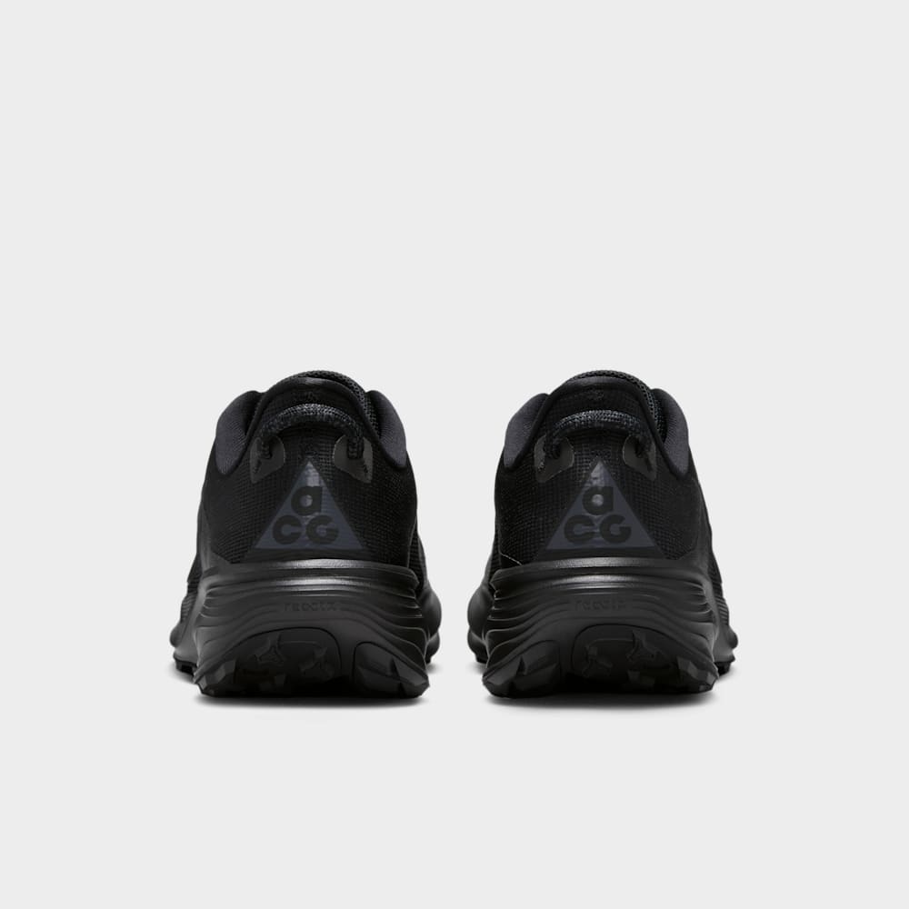 Tenis para correr para hombre en negro · HV8116-002 - vista 6