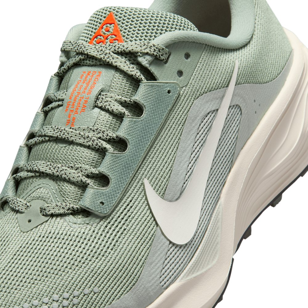 Tenis para correr para mujer en verde · HV8121-310 - vista 8