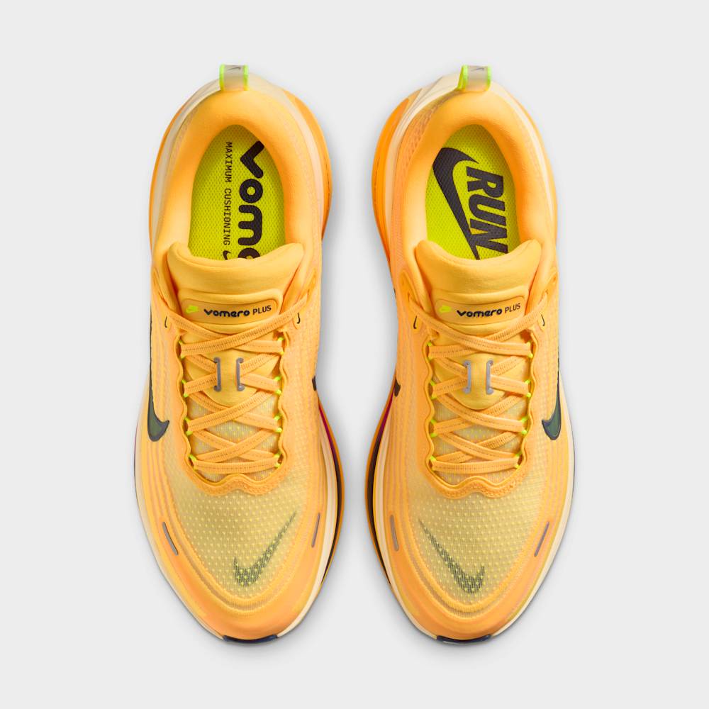 Tenis para correr para hombre en amarillo · HV8150-802 - vista 4