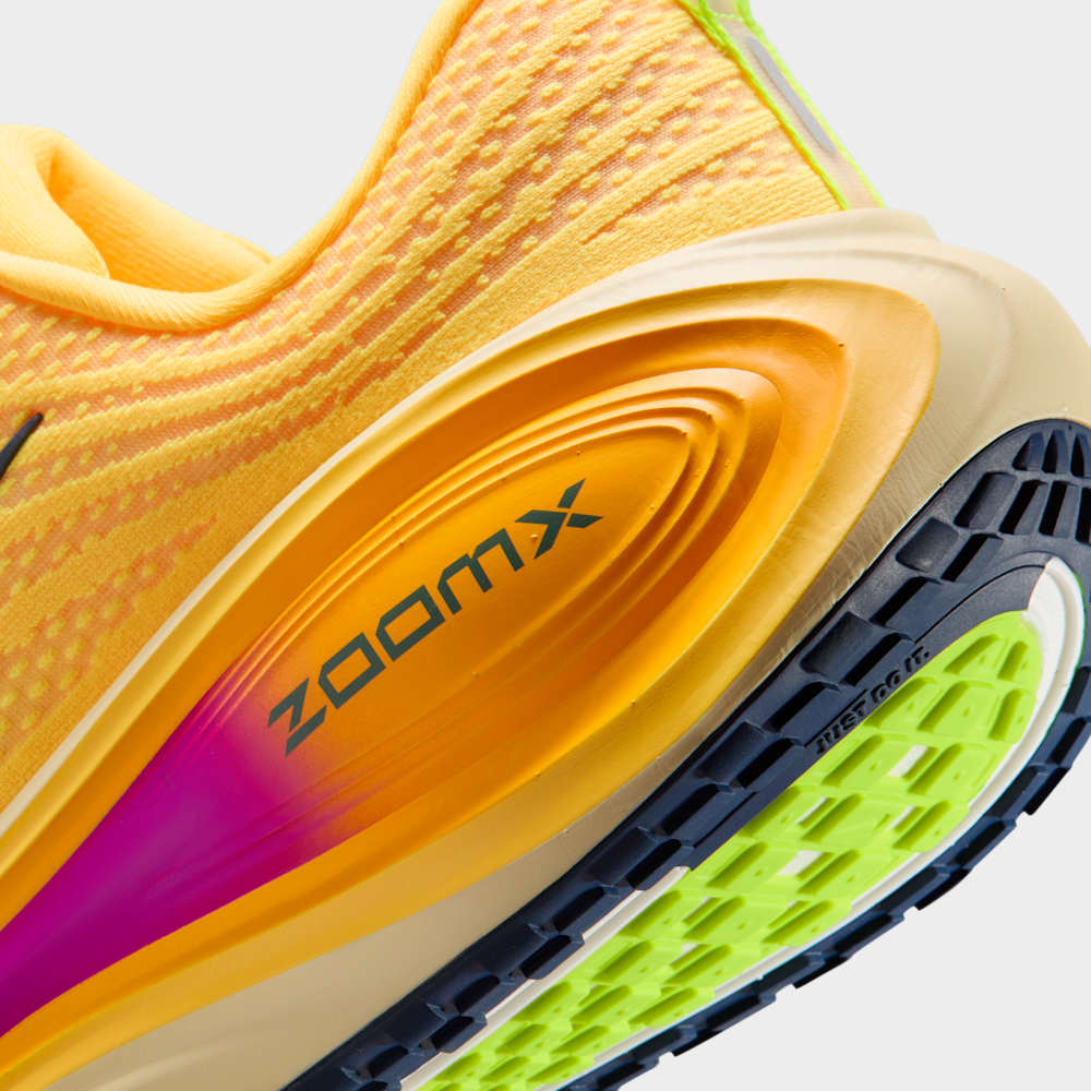 Tenis para correr para hombre en amarillo · HV8150-802 - vista 8