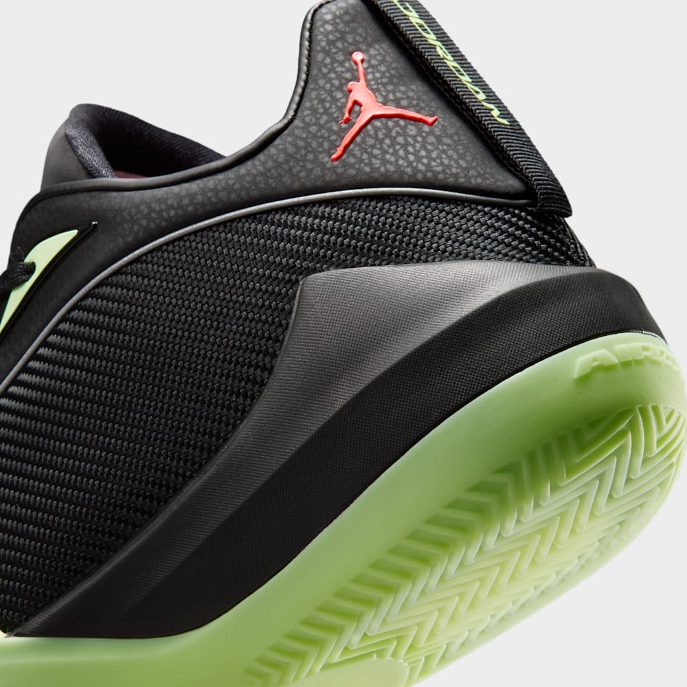 Tenis de básquetbol para hombre en negro · IB1154-001 - vista 8
