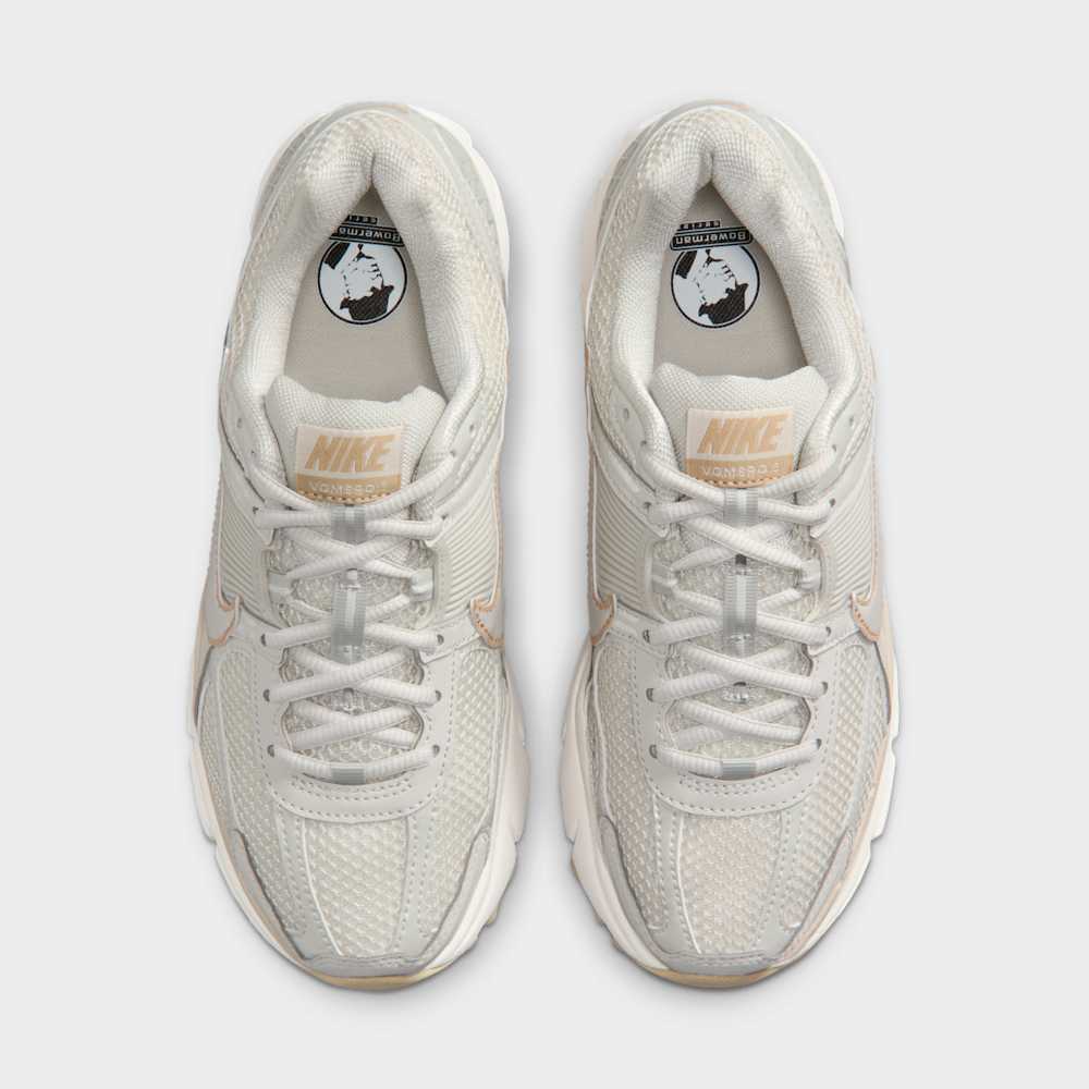 Tenis casual para mujer en gris · IB8929-003 - vista 4