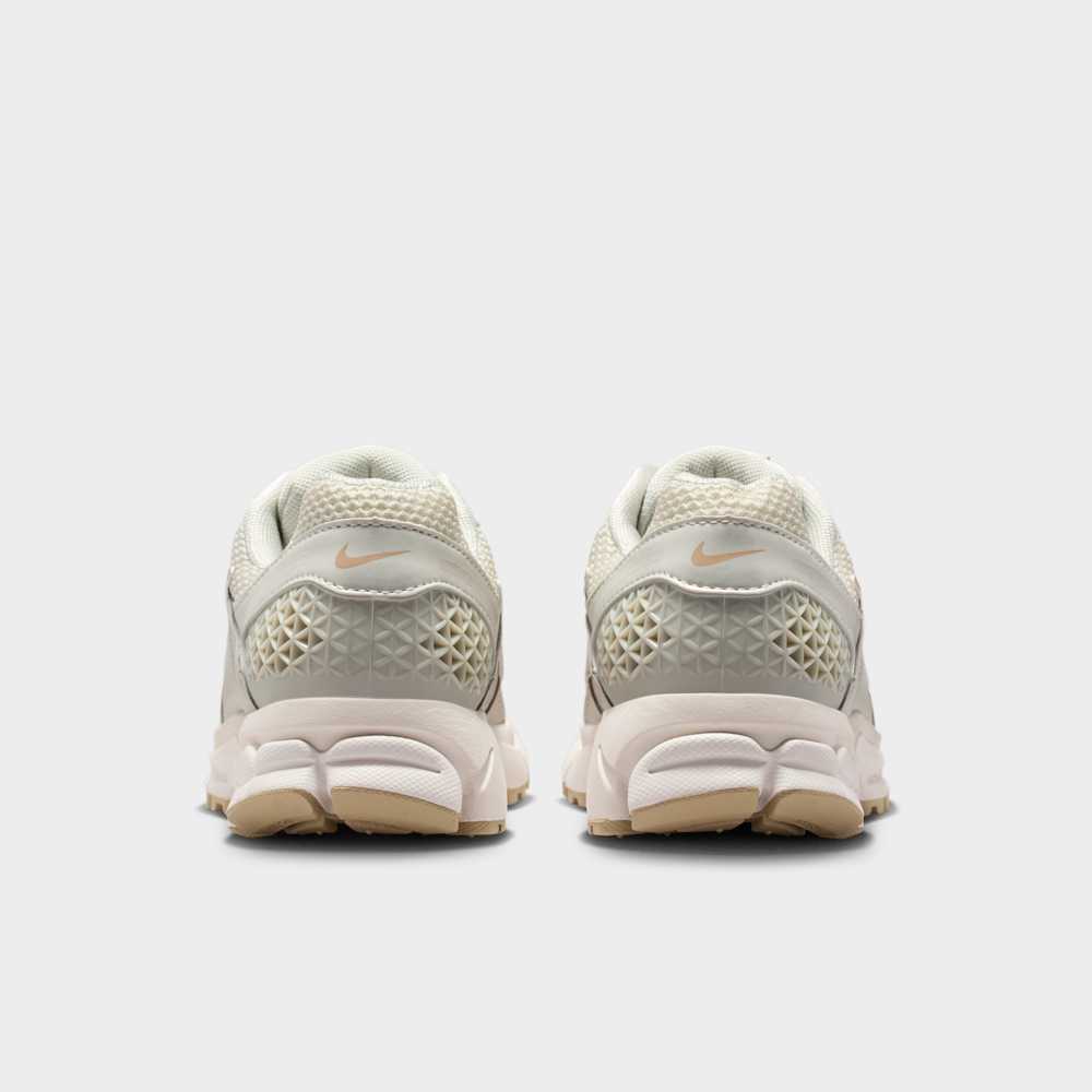 Tenis casual para mujer en gris · IB8929-003 - vista 6
