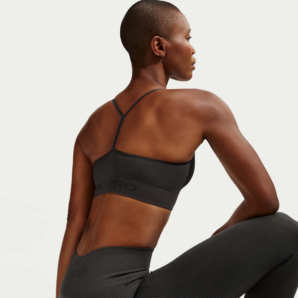 Brasier y Tops deportivos para entrenamiento para mujer en gris · IB9843-070 - vista 3