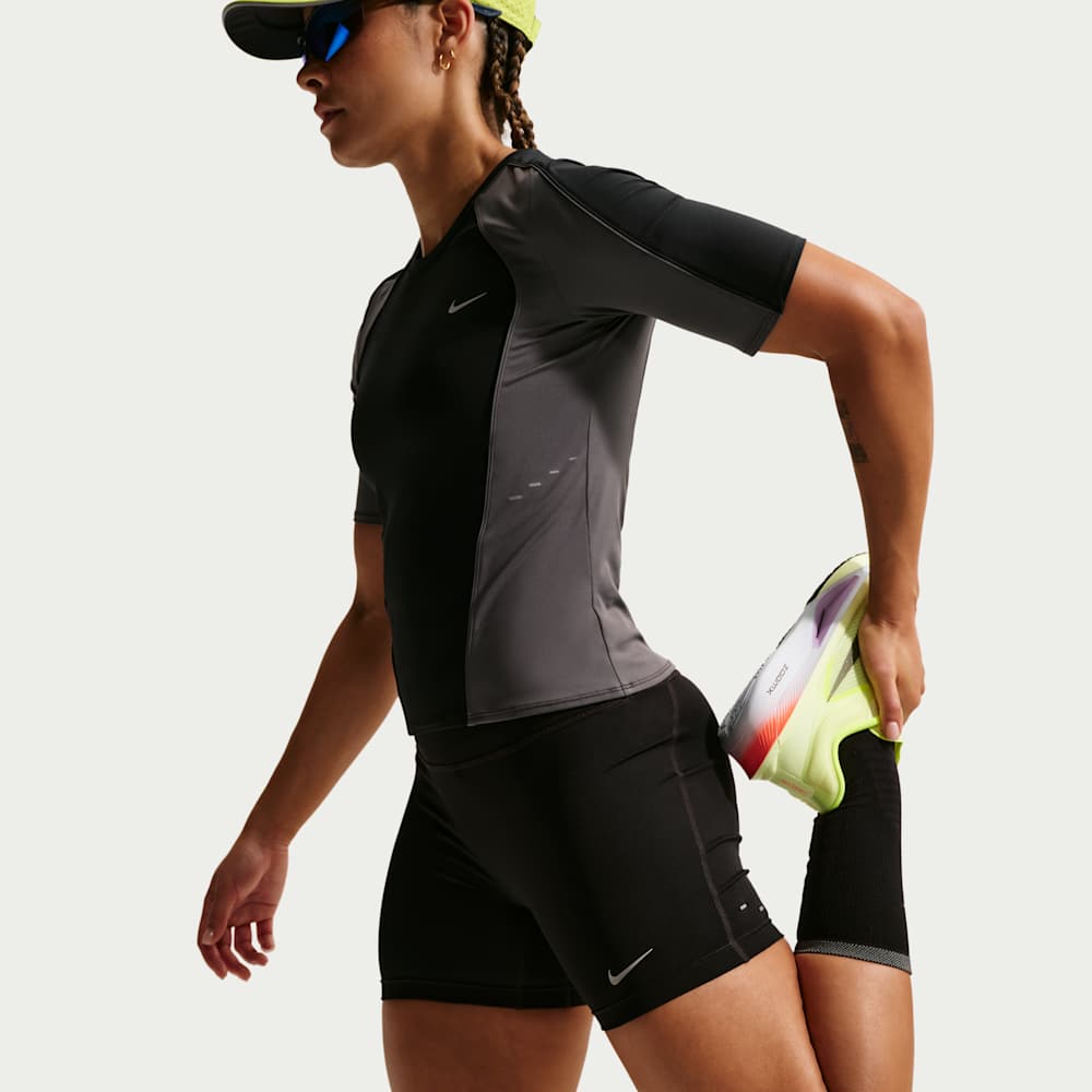 Shorts y Pantalonetas para correr para mujer en negro · IF1202-010 - vista 4
