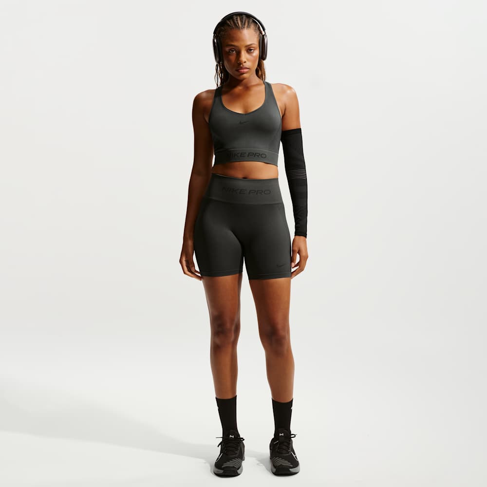 Shorts y Pantalonetas para entrenamiento para mujer en gris · IF1210-070 - vista 1