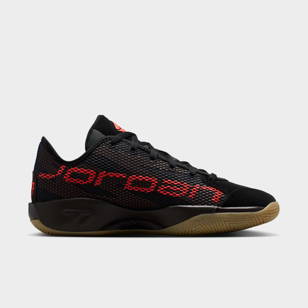 Tenis de básquetbol para hombre en negro · IF1610-003 - vista 3
