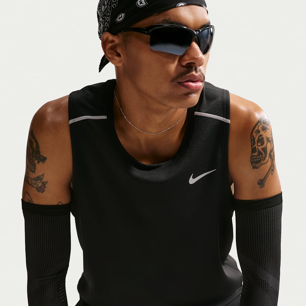 Camisetas y esqueletos para correr para hombre en negro · IF2018-010 - vista 3