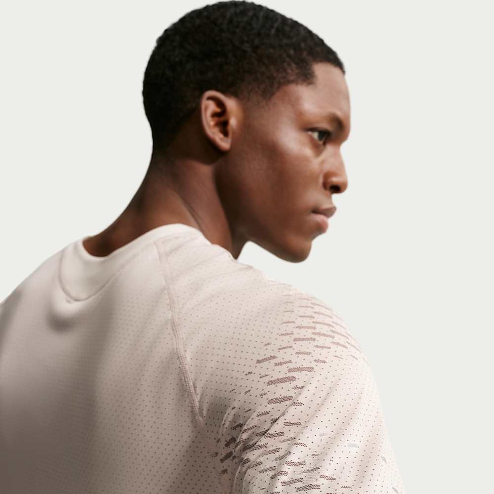 Camisetas y esqueletos para correr para hombre en marrón · IF2088-236 - vista 2