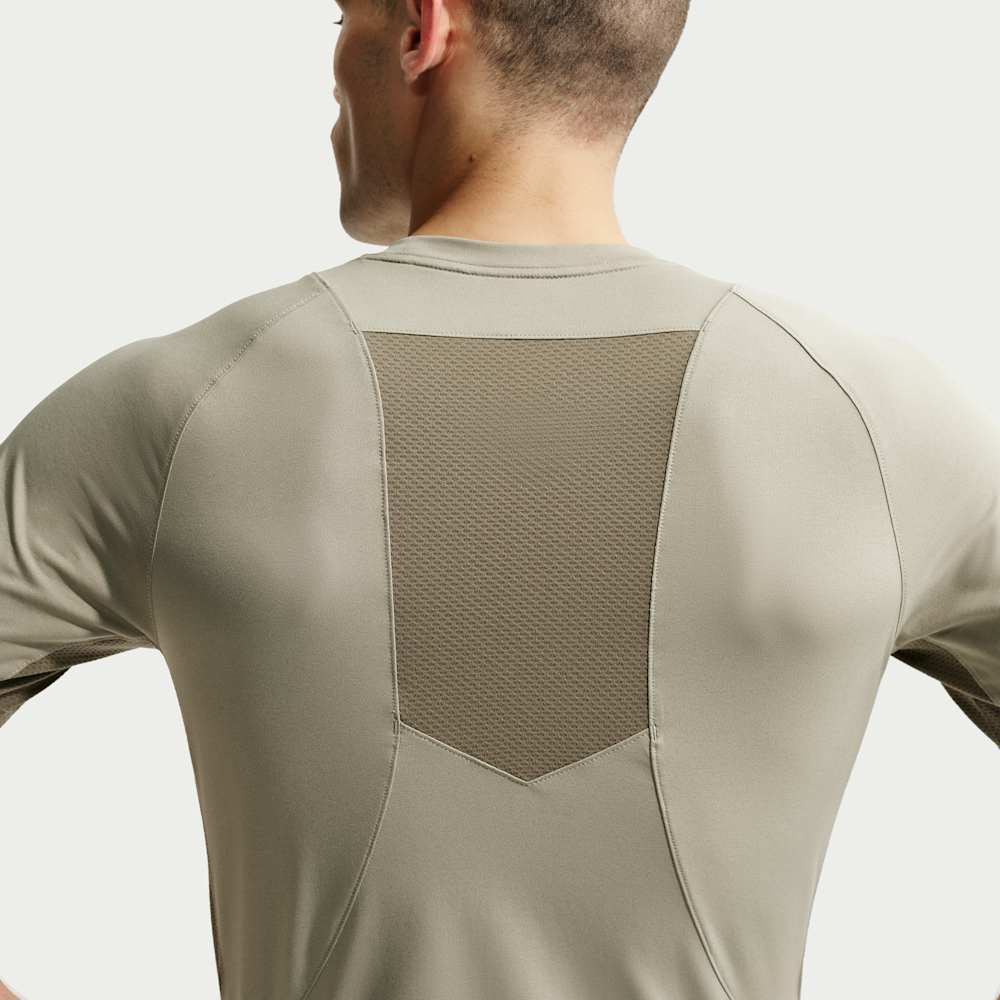 Camisetas y esqueletos para entrenamiento para hombre en verde · IF2214-320 - vista 2