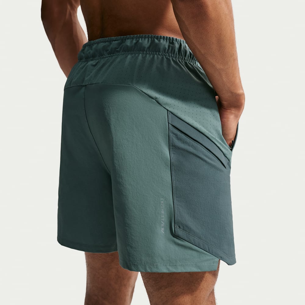 Shorts y Pantalonetas para entrenamiento para hombre en gris · IF2216-382 - vista 3