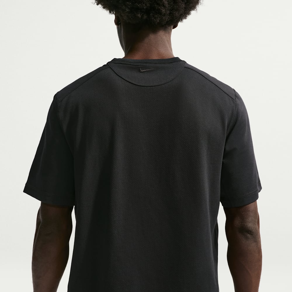 Camisetas y esqueletos para entrenamiento para hombre en negro · IF2810-010 - vista 2