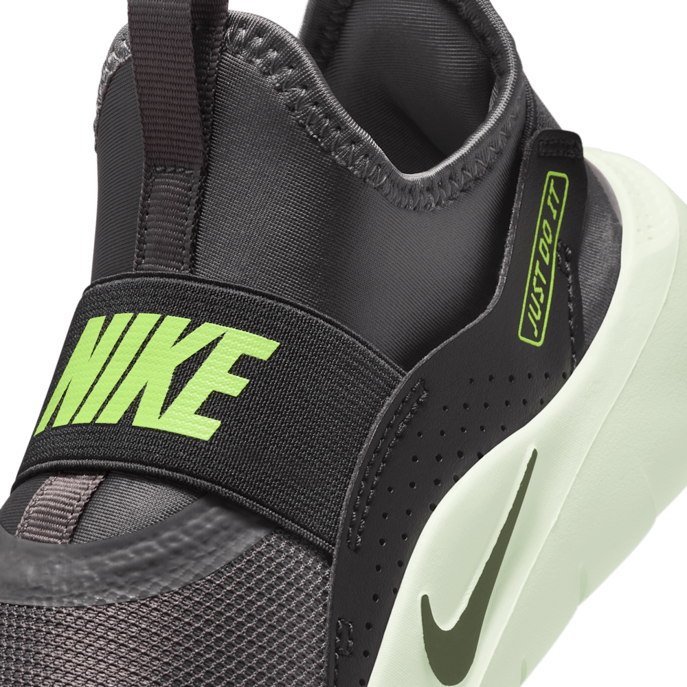 Tenis para correr para niño en negro · IF2894-007 - vista 7