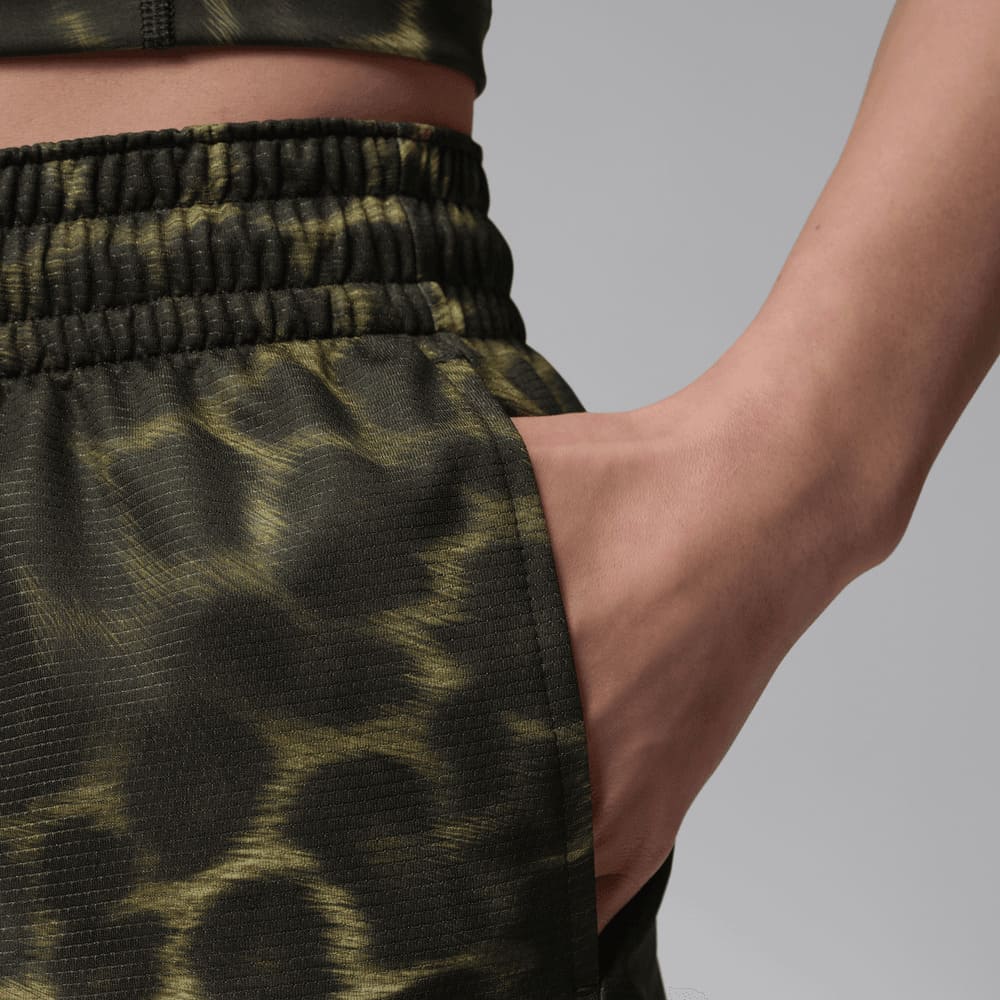 Shorts y Pantalonetas de básquetbol para mujer en verde · IF3495-331 - vista 3