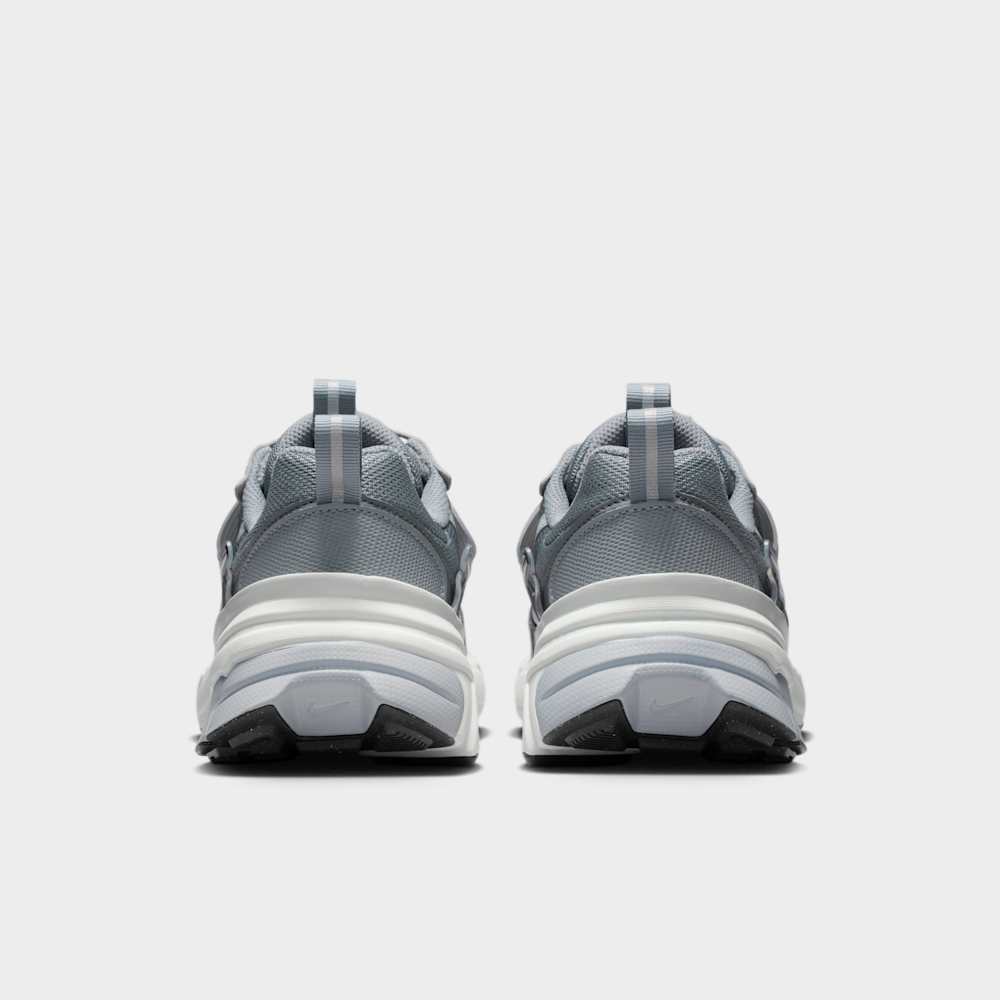 Tenis casual para mujer en gris · IH0388-002 - vista 6
