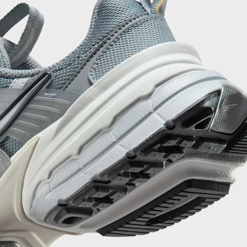 Tenis casual para mujer en gris · IH0388-002 - vista 8